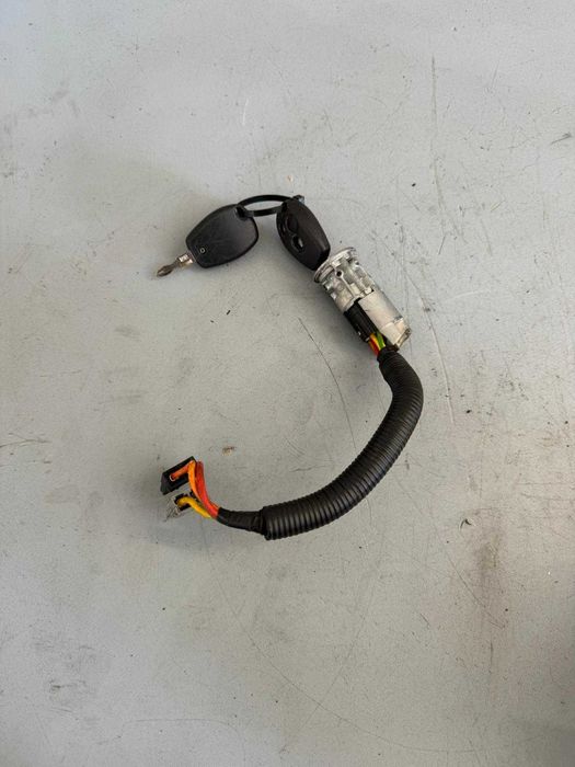 Stacyjka Vivaro Trafic Primastar 07-14r