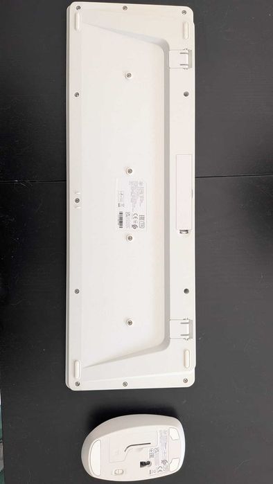 Kit Teclado e rato HP wireless HP 230 / HSA-A005K branco