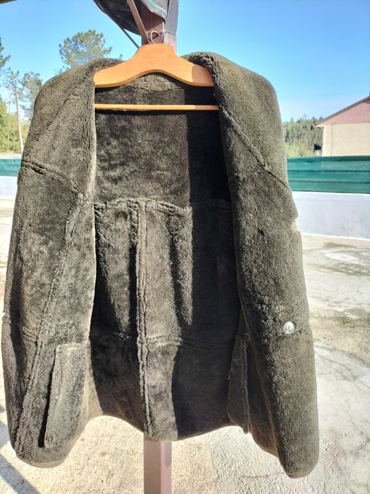 Casaco Homem, pele carneiro verdadeira, verde escuro, tam 50