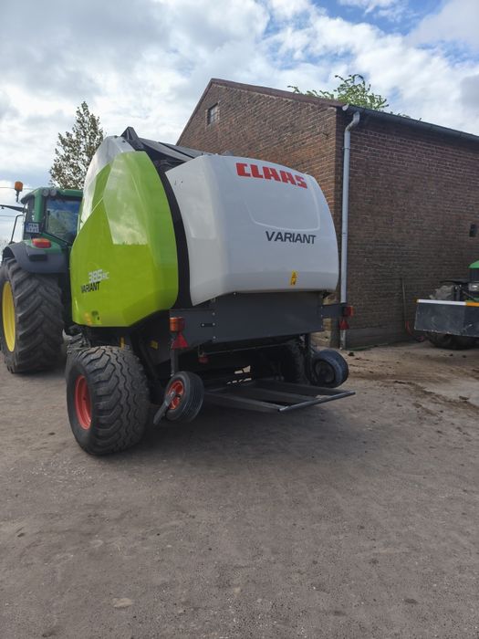 Prasa rolująca Claas variant 385 rc