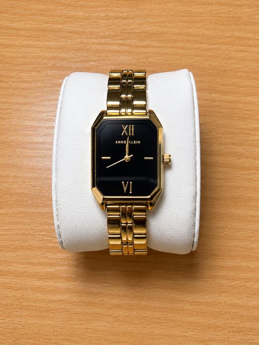 Жіночий годинник Anne Klein
