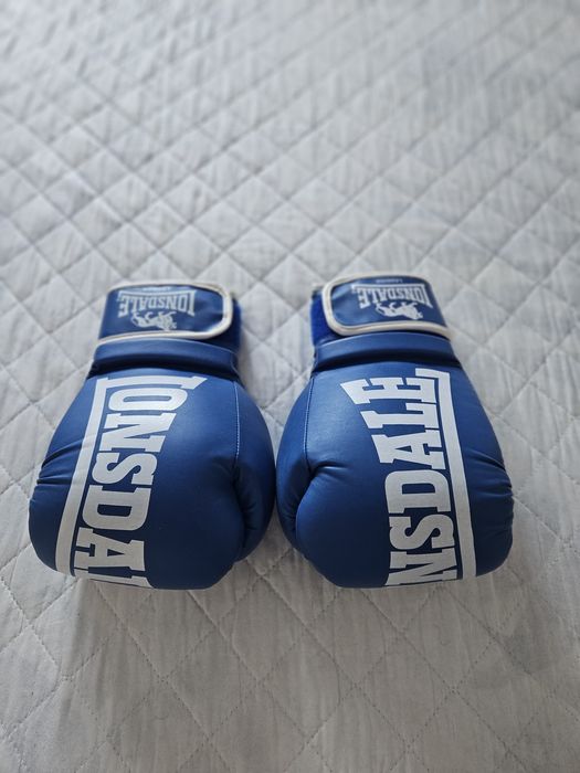 Kit Box Capacete e Luvas