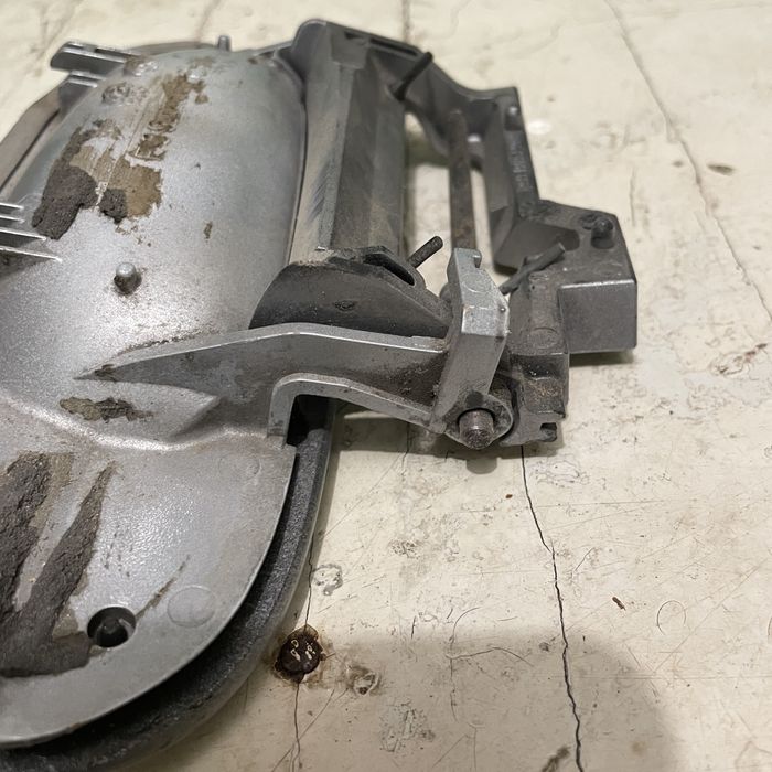 BMW E39 ручка дверей правая