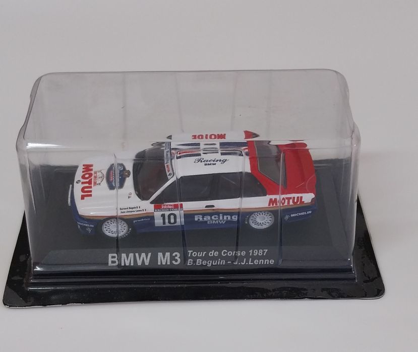 Miniatura em escala 1/43 Bmw M3