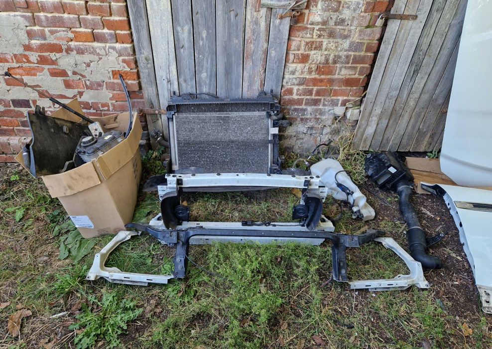 Jaguar F-Pace FPACE бампер передній задній разборка