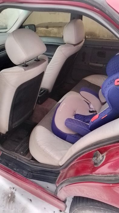 Продам машину БМВ е36