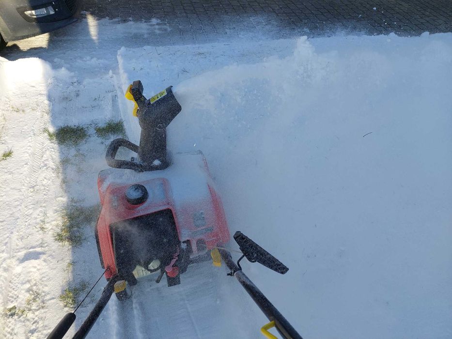 Odśnieżarka spalinowa z zagranicy.