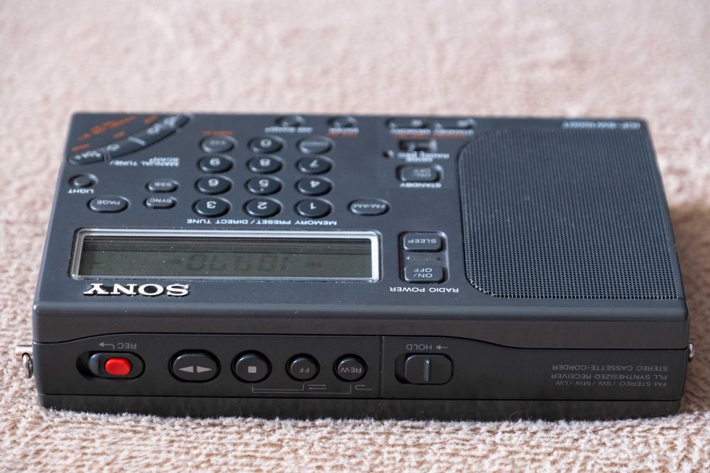 SONY ICF-SW1000T AM FM SSB Приём всех радиолюбит двойное преобр. Новый