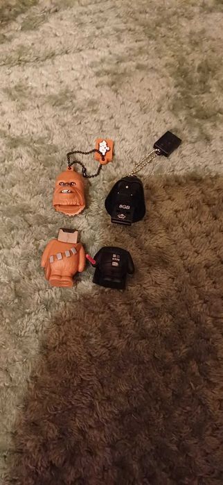 Pendrive 2 sztuki po 8 GB