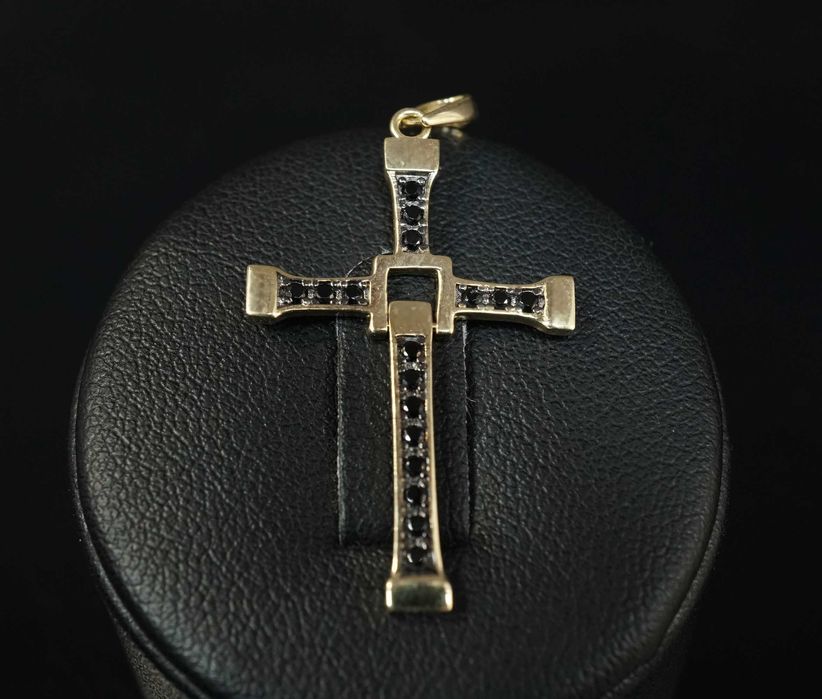 Złoto 585 - Złoty Krzyżyk TORETTO Vin Diesel