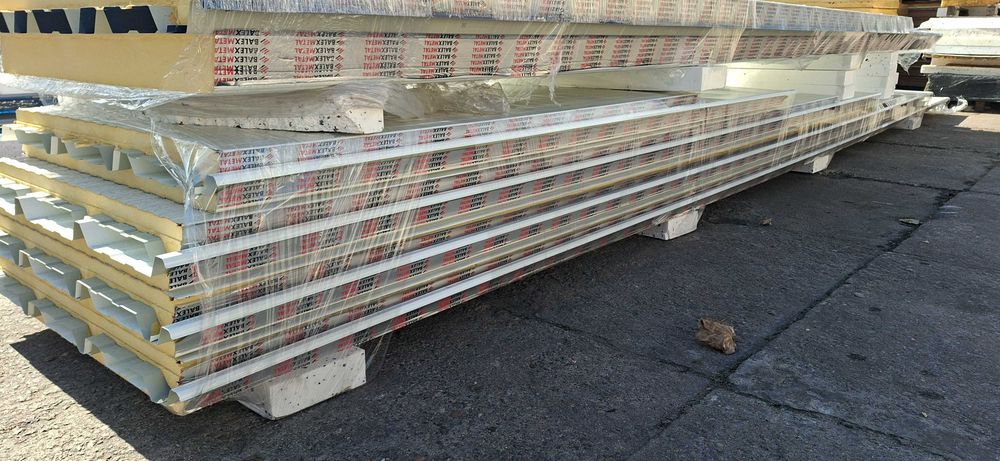 Płyty warstwowe dachowe i ścienne poliuretanowe PIR 100mm II gatunek - nowe