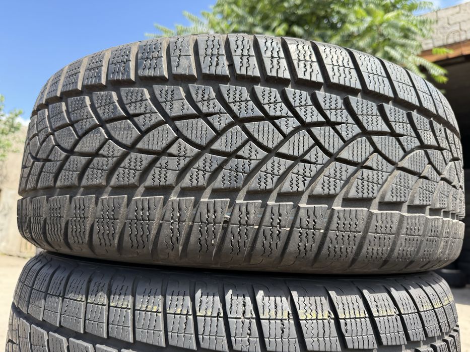 235/50 r19 Goodyear UltraGrip Резина зимняя
