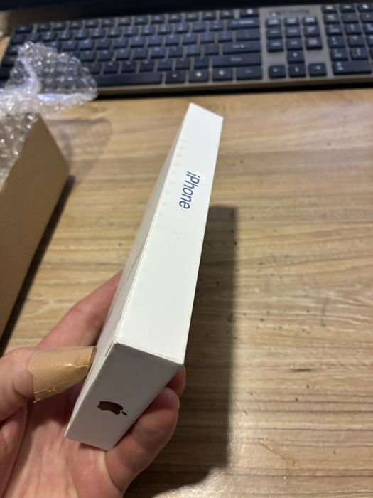 Iphone air 256 otwarty 6 mies temu lub zamienie na 17 pro