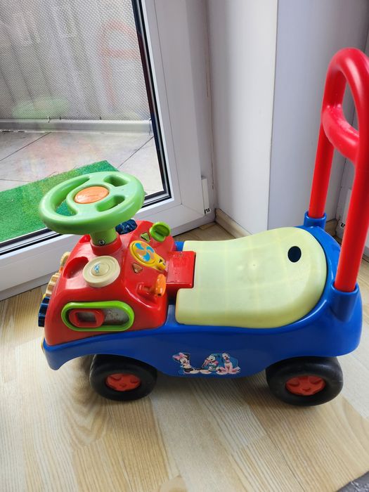 Samochodzik-jeździk   do odpychania