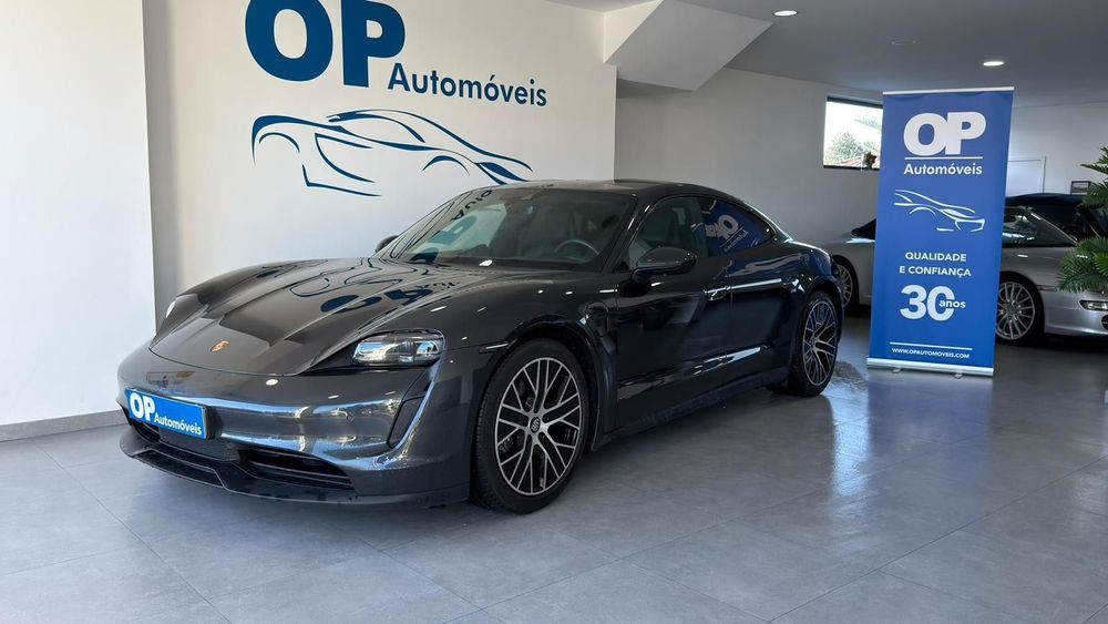 Porsche Taycan Standard