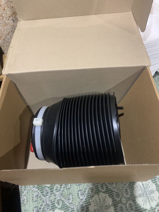 Продам пневмо-подушку Prado 150