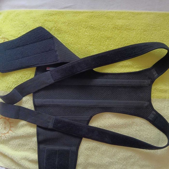 Коректор постави для підлітка