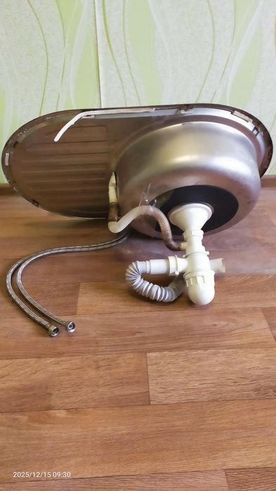 Мойка + смеситель. Цена за весь комплект.