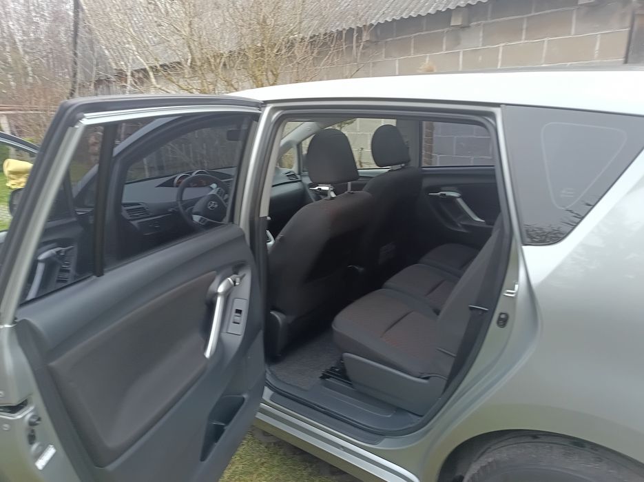 Toyota Verso 1,8 benzyna