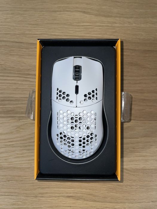 Glorious Model O Wireless - Like New64551765370114120