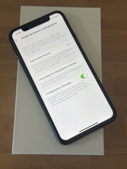 Iphone x 64gb desbloqueado(ACEITO RETOMA)