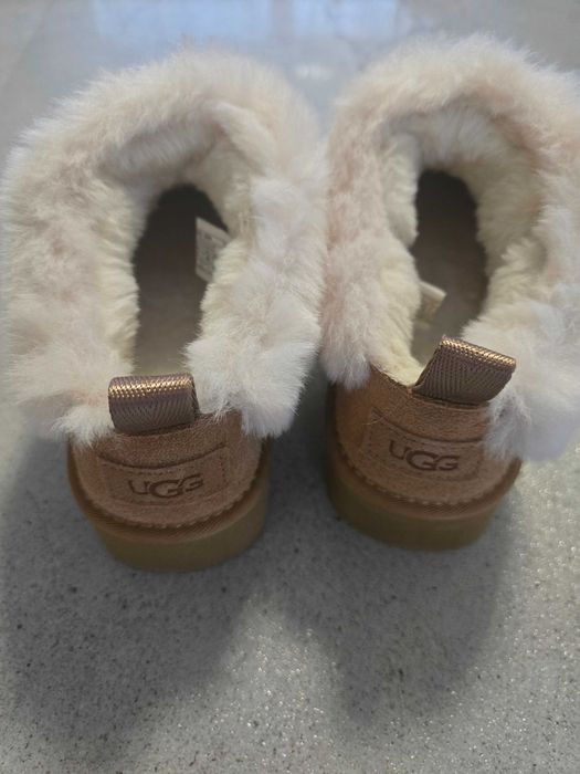 UGG Tazzelle futerko botki chestnuts 40