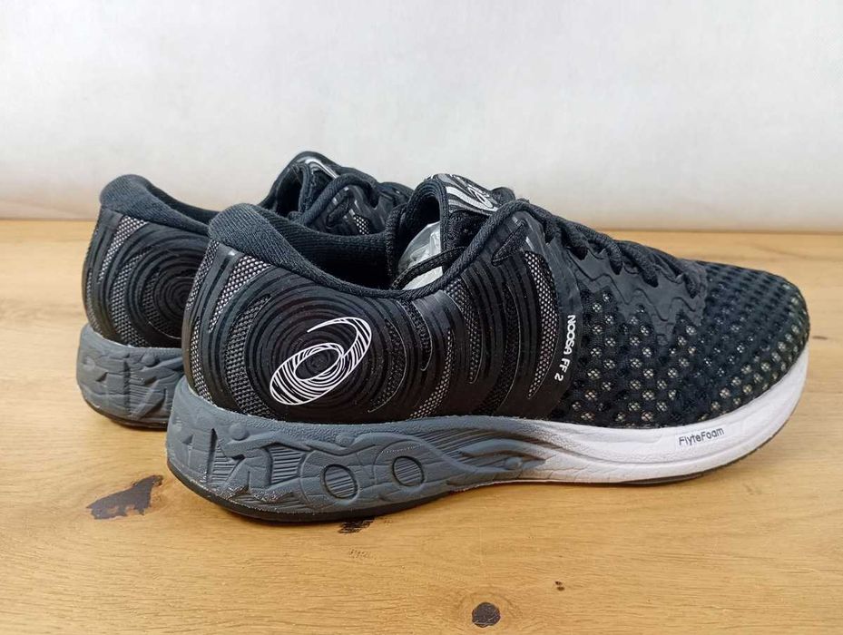 Asics Buty do biegania Noosa Ff 2, rozmiar 40,5