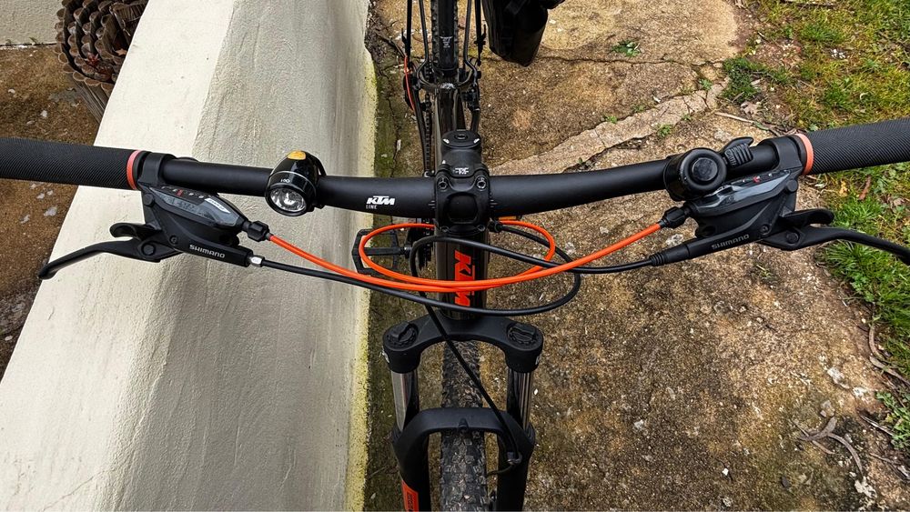 Mountainbike KTM Chicago com Acessórios