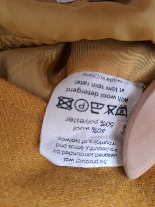 Wełniane ogrodniczki