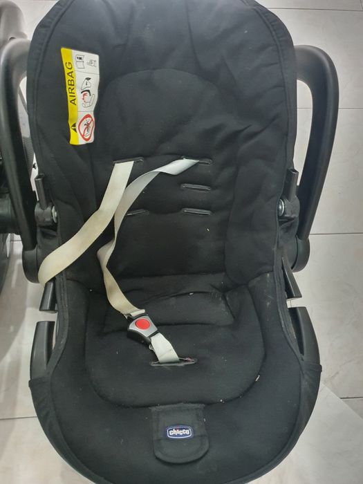 Cadeiras ovo de bebê marca Chico