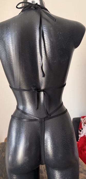 Conjunto renda juncao dourada preto ou vermelho M