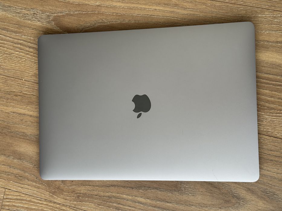 MacBook Pro 16 2019 i7 32Gb/1000Gb Radeon Pro 5500M 8Gb