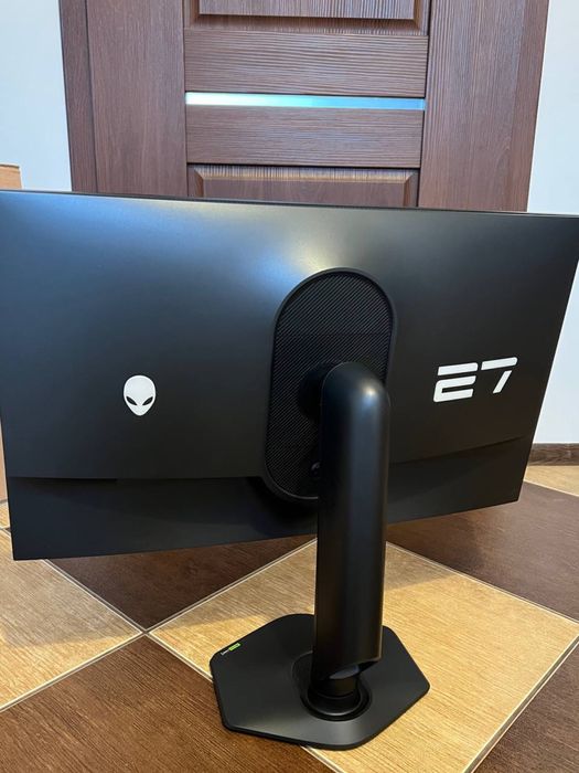 Nowy monitor Alienware AW2724DM 27 cali