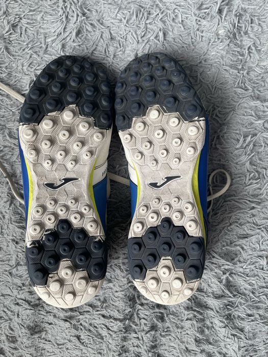Продам сороконіжки Joma