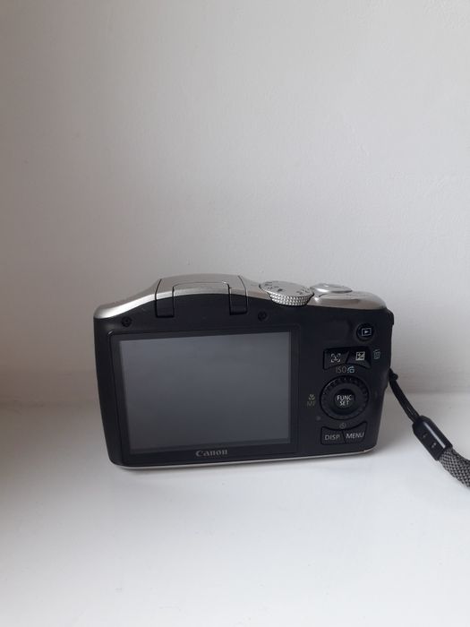 Фотоапарат Canon