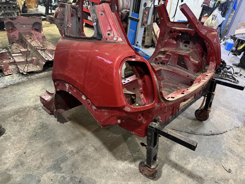 Задня частина кузова Крило задня панель Пол багажнику Mini Ф55 F55 B46