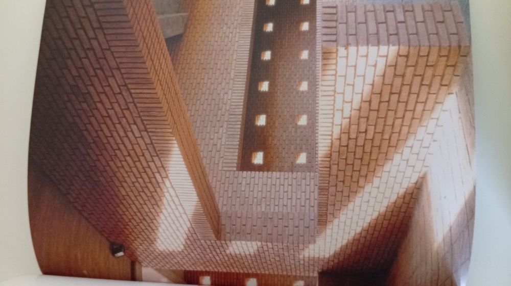 Livro de arquitetura de Arq .Mario Botta,  editora Taschen 1999