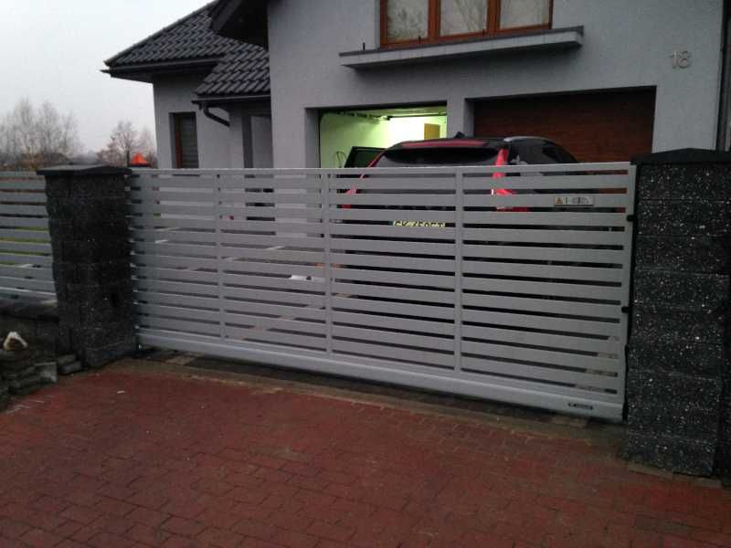 napędy bram  bramy garażowe bramy ogrodzeniowe  sprzedaż montaż serwis