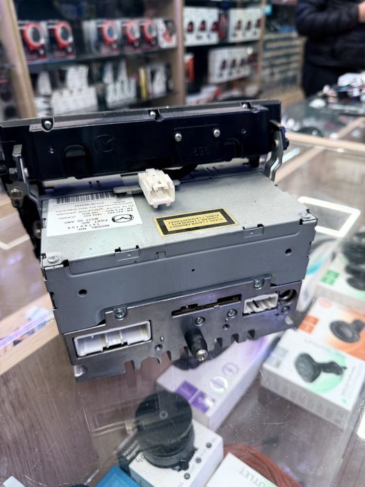 Штатна Магнітола Mazda 3 BK без верхнього екрану .