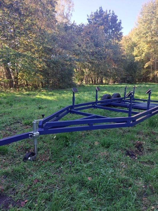 Przyczepa wózek do łodzi motorowej