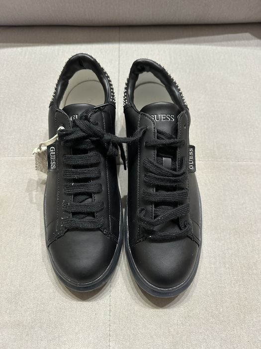 Sneakersy Guess czarny