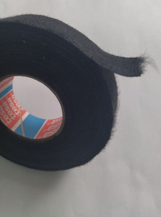 Ізолента Tesa ворсиста, антискрип, трапяна м'яка, изолента