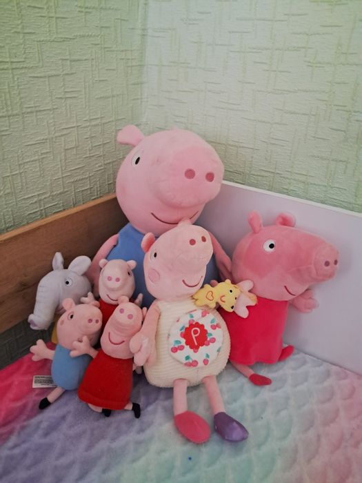 Іграшки свинка пепа