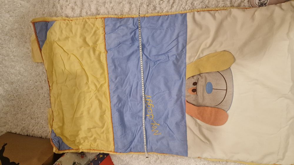 Conjunto de 3 peças para berço ToysRus
Protetor de berço; 70cm + 70cm