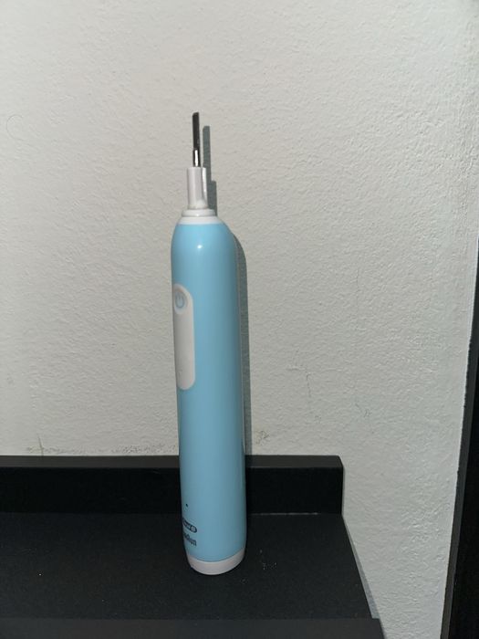 Escova Dentes Elétrica ORAL-B Pro Series 1 Turquesa