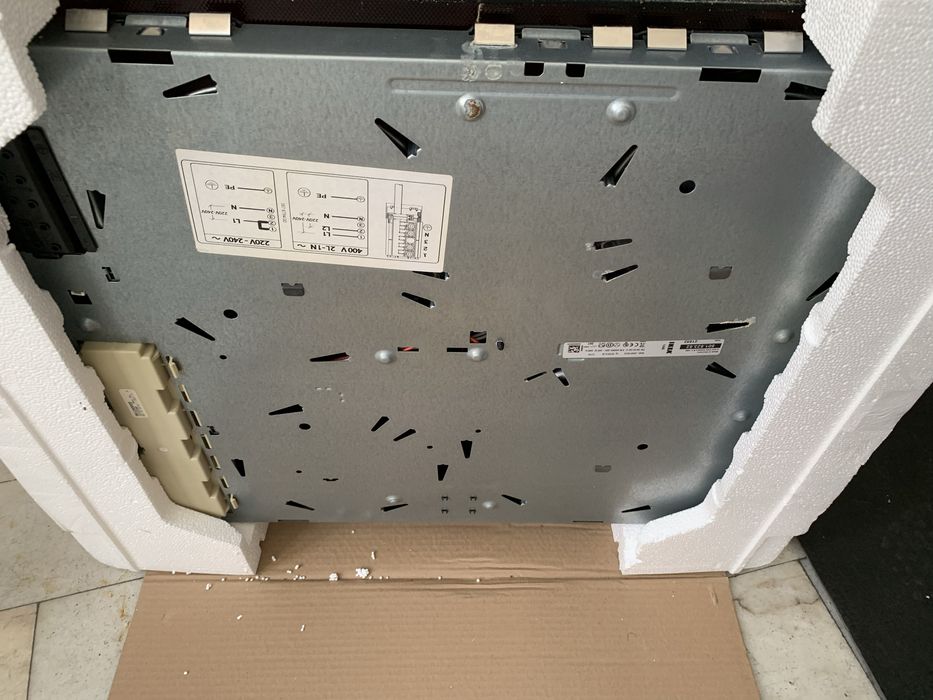 Placa de Indução IKEA (funciona-rachada)