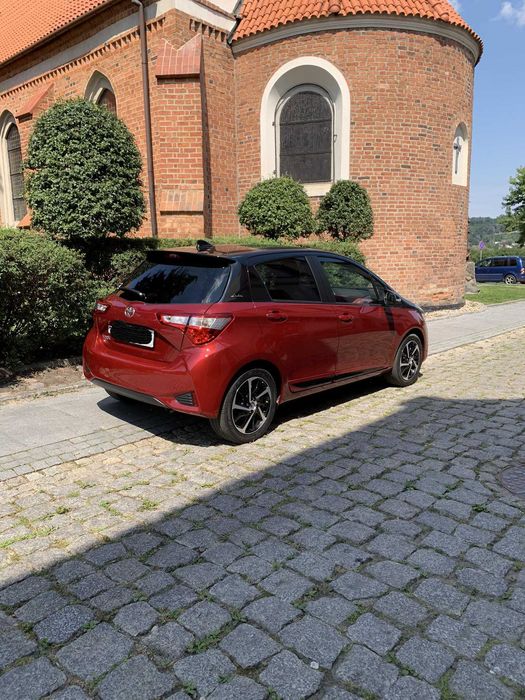 Toyota Yaris 1.5 Selection SmartTAS500 Red/Black