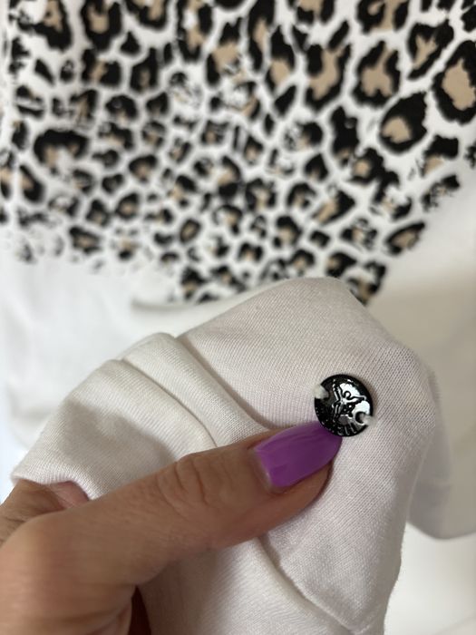 Monari elegancka bluzka ze zwierzęcym printem panterka tygrys cekiny
