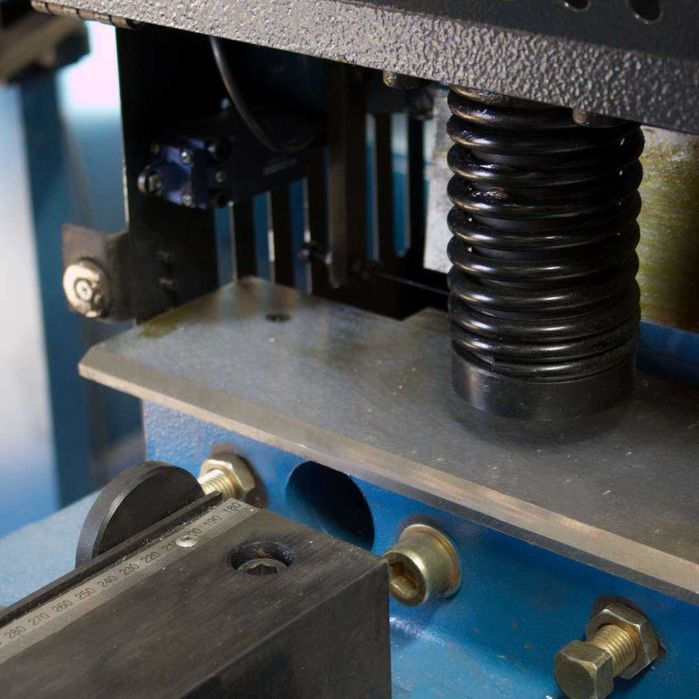 Hydrauliczne nożyce gilotynowe do blachy gilotyna 4x2000