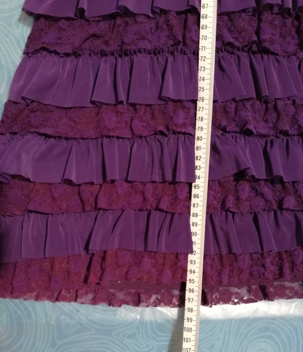 Vestido noite de folhos e renda, lilás, tamanho L